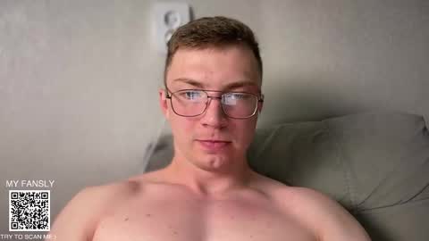 Snapshot of iron__chapman chatting on 18, 10, 2025 Iron online show from 18, 10, 2025