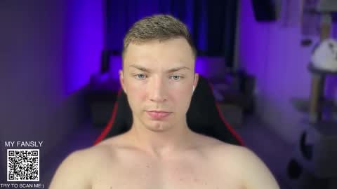 Snapshot of iron__chapman chatting on 22, 10, 2025 Iron online show from 22, 10, 2025