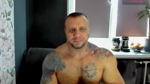 ironhulk22 online show from 4, 10, 2025