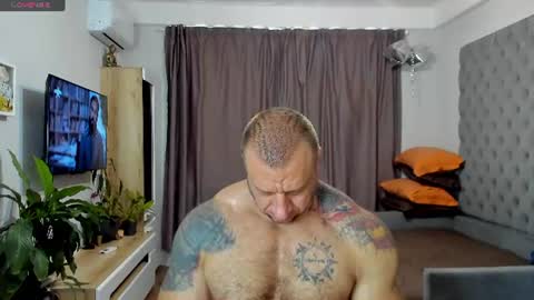 ironhulk22 online show from 19, 7, 2026