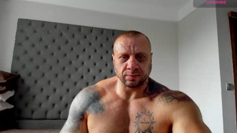 ironhulk22 online show from 26, 7, 2026