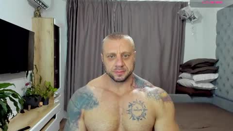 ironhulk22 online show from 1, 8, 2026