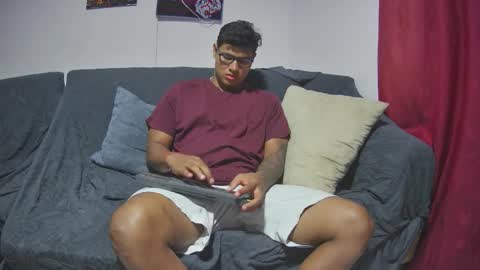 ironvelour online show from 12, 2, 2026