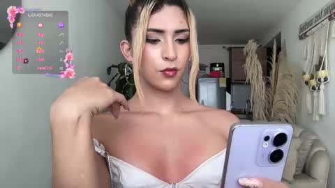 Isabella online show from 20, 5, 2026