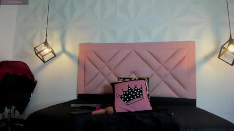 ISABELLA online show from 25, 5, 2026