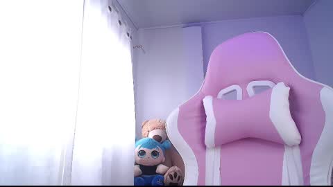 Isabella  online show from 25, 2, 2025