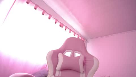 Isabella  online show from 10, 4, 2026