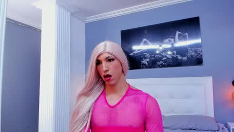 Isa Lancaster online show from 26, 2, 2025