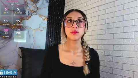 Snapshot of isa_sweet1_ chatting on 13, 5, 2026 Isa online show from 13, 5, 2026