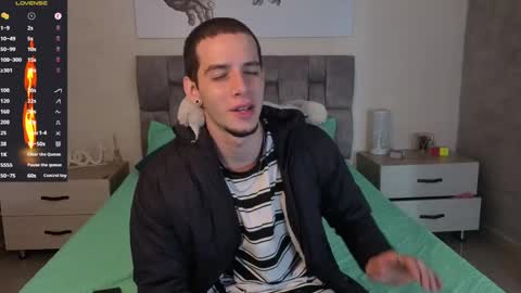Snapshot of isaacblaze_ chatting on 2, 6, 2026 isaacblaze online show from 2, 6, 2026