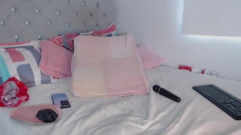 Snapshot of isabela_rossse1 chatting on 11, 12, 2024 isabela online show from 11, 12, 2024