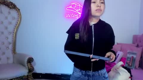 Snapshot of isabela_tay chatting on 11, 7, 2026 ISABELA online show from 11, 7, 2026