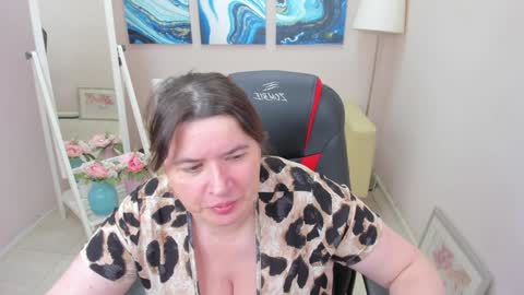 Snapshot of isabelabell chatting on 25, 1, 2025 Isabela online show from 25, 1, 2025