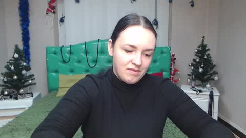 Snapshot of isabelblackberry chatting on 5, 1, 2025 IsabelBlackberry online show from 5, 1, 2025