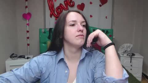 Snapshot of isabelblackberry chatting on 17, 10, 2025 IsabelBlackberry online show from 17, 10, 2025