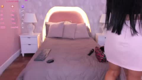 isabella__milf online show from 14, 5, 2026