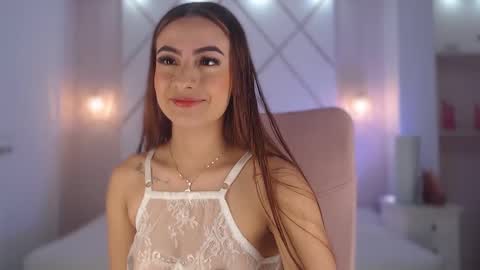 Snapshot of isabella__shine chatting on 1, 10, 2025 Isa online show from 1, 10, 2025