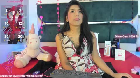 Isabella Coronado online show from 5, 3, 2025
