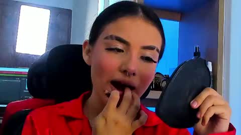 ISABELLA online show from 18, 6, 2026