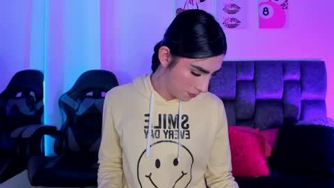 Isabella Moon9 online show from 7, 4, 2026