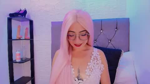 Isabella online show from 12, 6, 2026