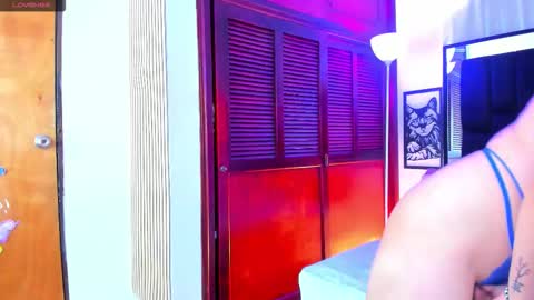 Isabella Your Queen  online show from 10, 2, 2026