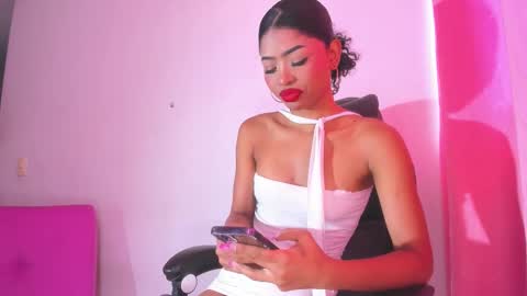 isabella online show from 20, 10, 2025