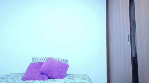 isabellaa_smith03 online show from 3, 6, 2026