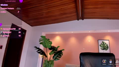 Snapshot of isabellaajoness chatting on 5, 2, 2025 Isabella Everyday From 0530 to 1430 Col Time online show from 5, 2, 2025