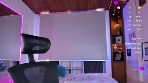 Snapshot of isabellaajoness chatting on 19, 2, 2025 Isabella Everyday From 0530 to 1430 Col Time online show from 19, 2, 2025