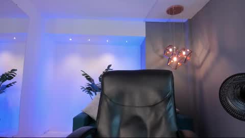 Snapshot of isabellaajoness chatting on 10, 3, 2025 Isabella Everyday From 0530 to 1430 Col Time online show from 10, 3, 2025