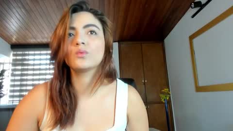 Snapshot of isabellaajoness chatting on 13, 9, 2025 Isabella Everyday From 0530 to 1430 Col Time online show from 13, 9, 2025