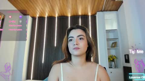 Snapshot of isabellaajoness chatting on 15, 9, 2025 Isabella Everyday From 0530 to 1430 Col Time online show from 15, 9, 2025