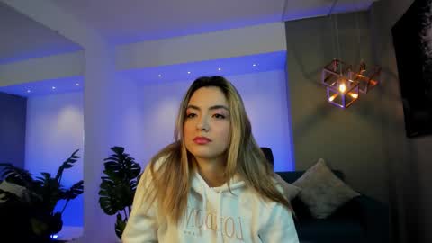 Isabella  Everyday From 0530 to 1430 Col Time online show from 6, 2, 2026