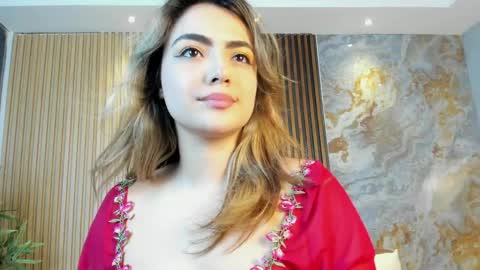 Isabella  Everyday From 0530 to 1430 Col Time online show from 12, 4, 2026