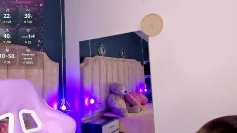    v online show from 15, 1, 2025