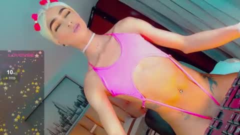 isabellagirs online show from 19, 7, 2026