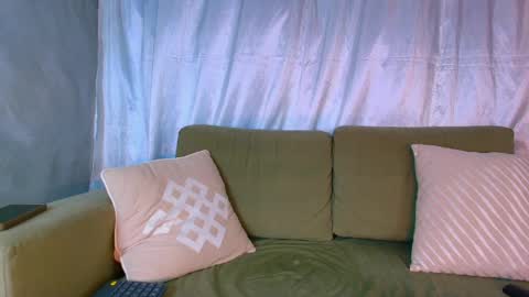  Martina  IG martissmith01 online show from 8, 4, 2026