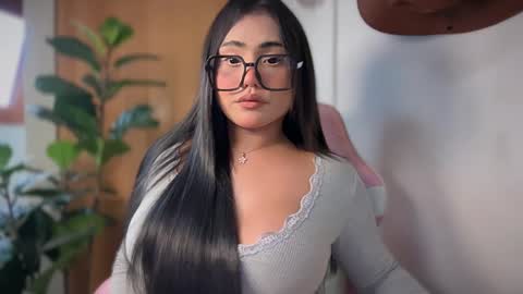 isabelliza princess online show from 30, 3, 2026