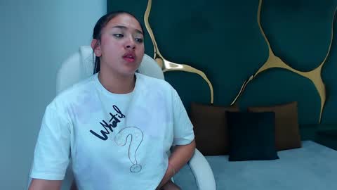 isabellrodriguez18 online show from 7, 2, 2025