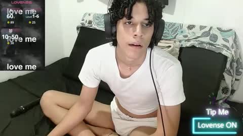 Snapshot of isidroglasc chatting on 16, 9, 2025 Isidro online show from 16, 9, 2025