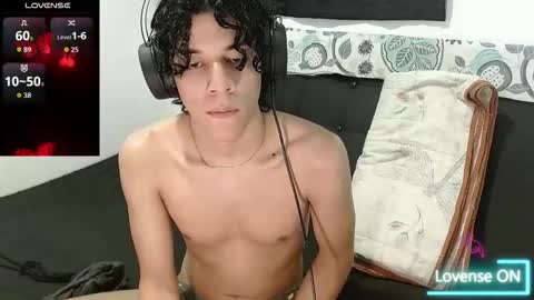 Snapshot of isidroglasc chatting on 13, 10, 2025 Isidro online show from 13, 10, 2025