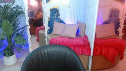 ISIIS online show from 6, 4, 2026