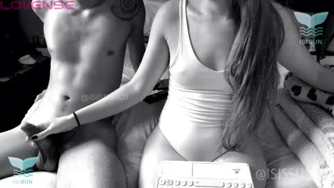 Snapshot of isis_alan chatting on 4, 11, 2025 Isis Alan online show from 4, 11, 2025