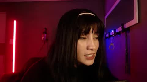 Snapshot of isis_diosa chatting on 15, 11, 2025 Ana Maria online show from 15, 11, 2025