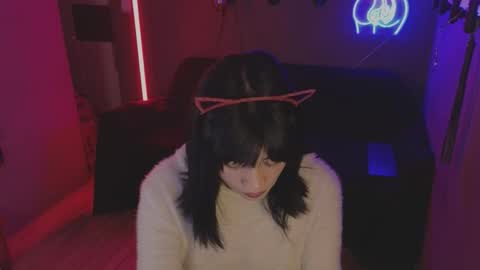 Snapshot of isis_diosa chatting on 24, 11, 2025 Ana Maria online show from 24, 11, 2025