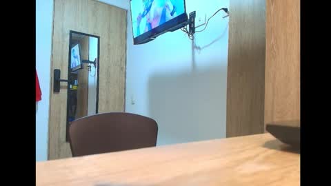 Snapshot of isis_pink chatting on 18, 1, 2026 Alaya online show from 18, 1, 2026