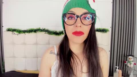 Isis Noir online show from 20, 12, 2025