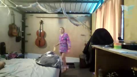 Snapshot of isissun03 chatting on 15, 2, 2026 Isis SUN online show from 15, 2, 2026