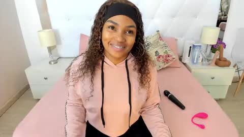 Vanessa online show from 5, 10, 2025